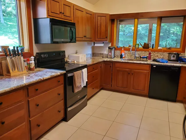 $3,900 | 30 Dorset Lane, Lebanon, NH 03766