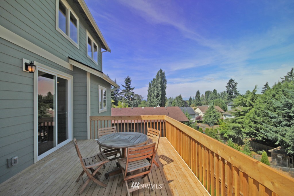 1904 Northeast 24th Street Renton, WA 98056 - Photo 19 of 25