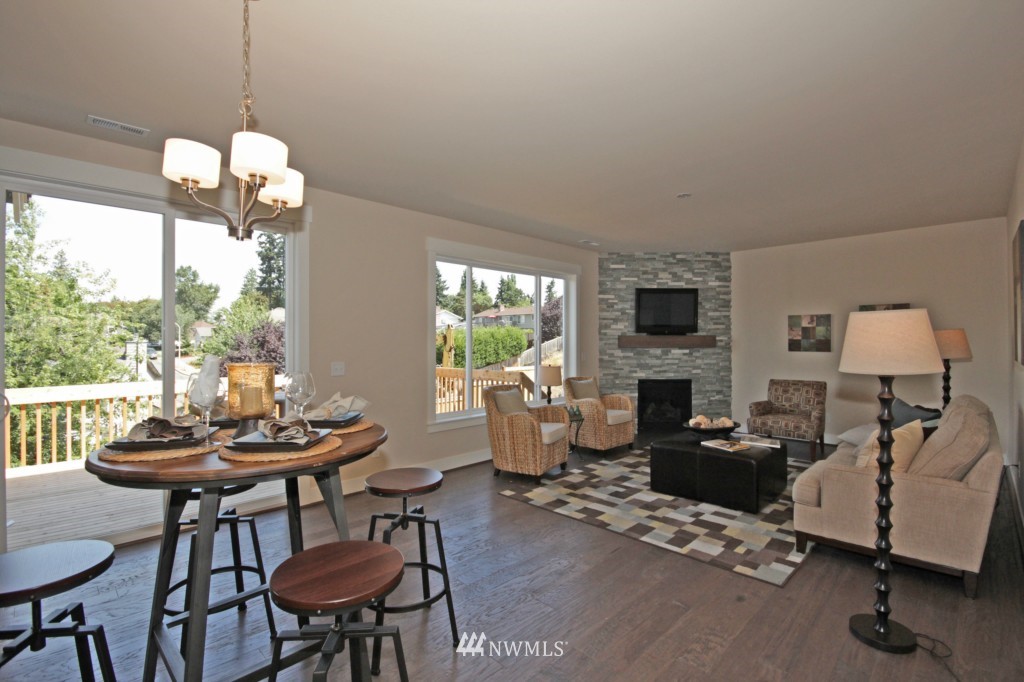 1904 Northeast 24th Street Renton, WA 98056 - Photo 10 of 25