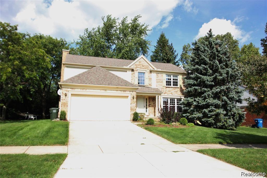 193 Saxon Court Rochester, MI 48307 - Photo 2 of 16