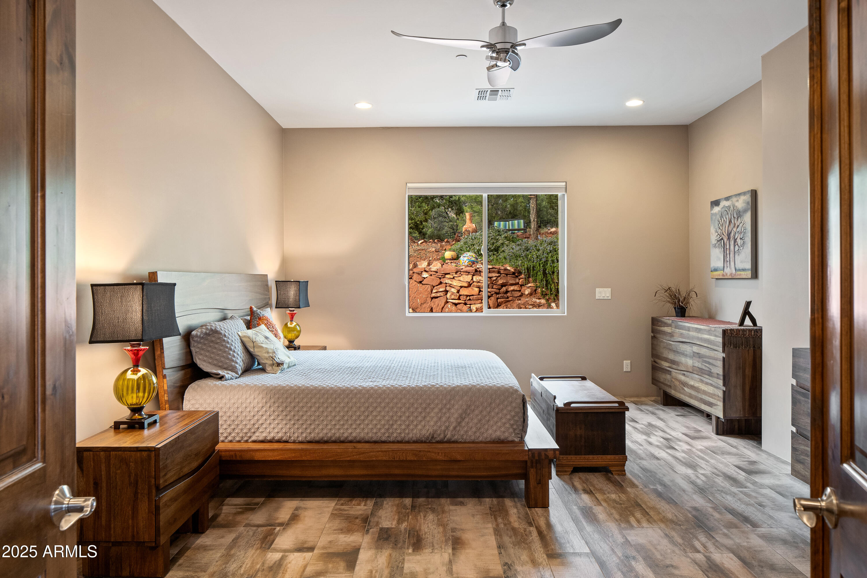 80 Rimstone Circle Sedona, AZ 86336 - Photo 22 of 40 PRIMARY BEDROOM SUITE