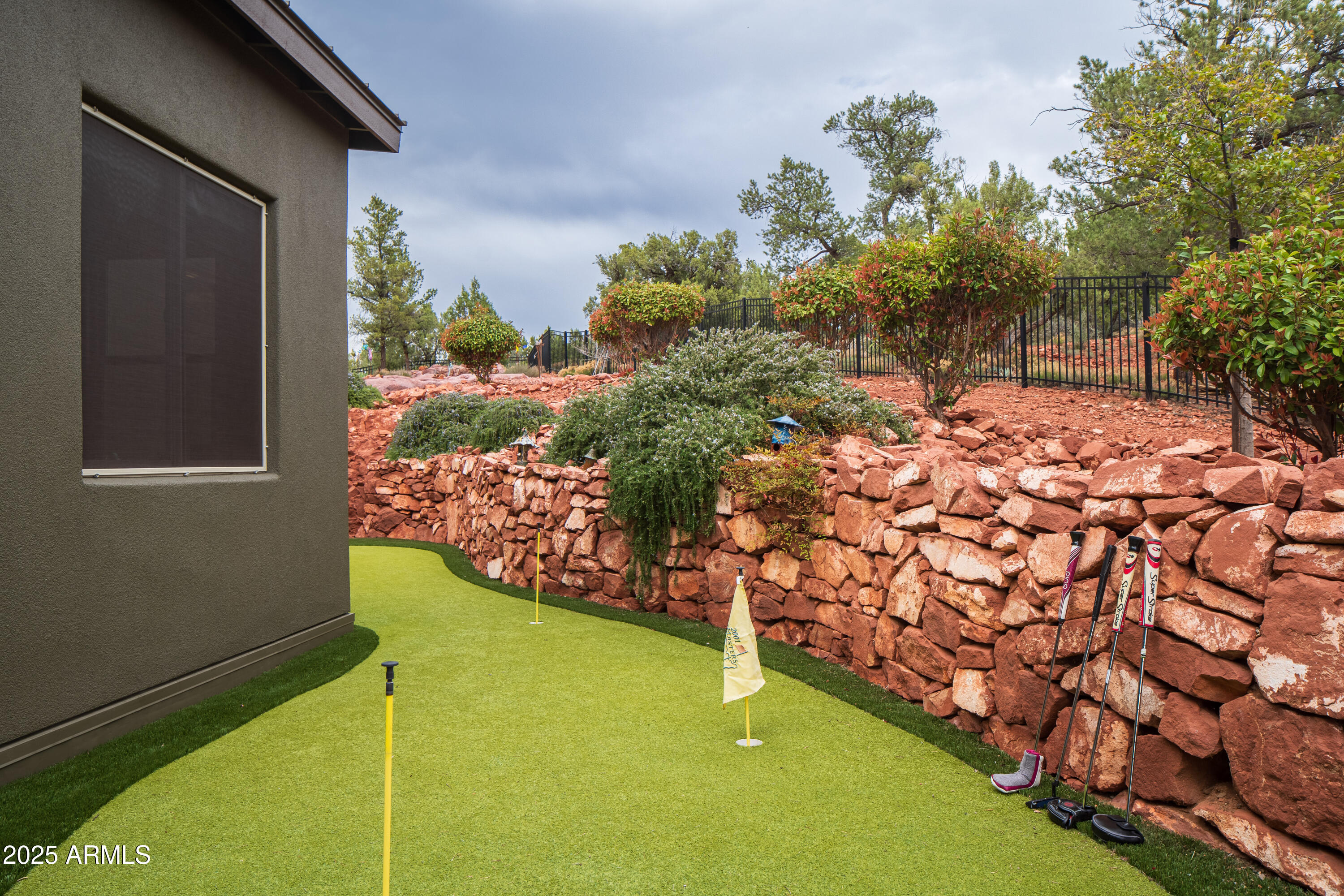 80 Rimstone Circle Sedona, AZ 86336 - Photo 38 of 40 PUTTING GREEN