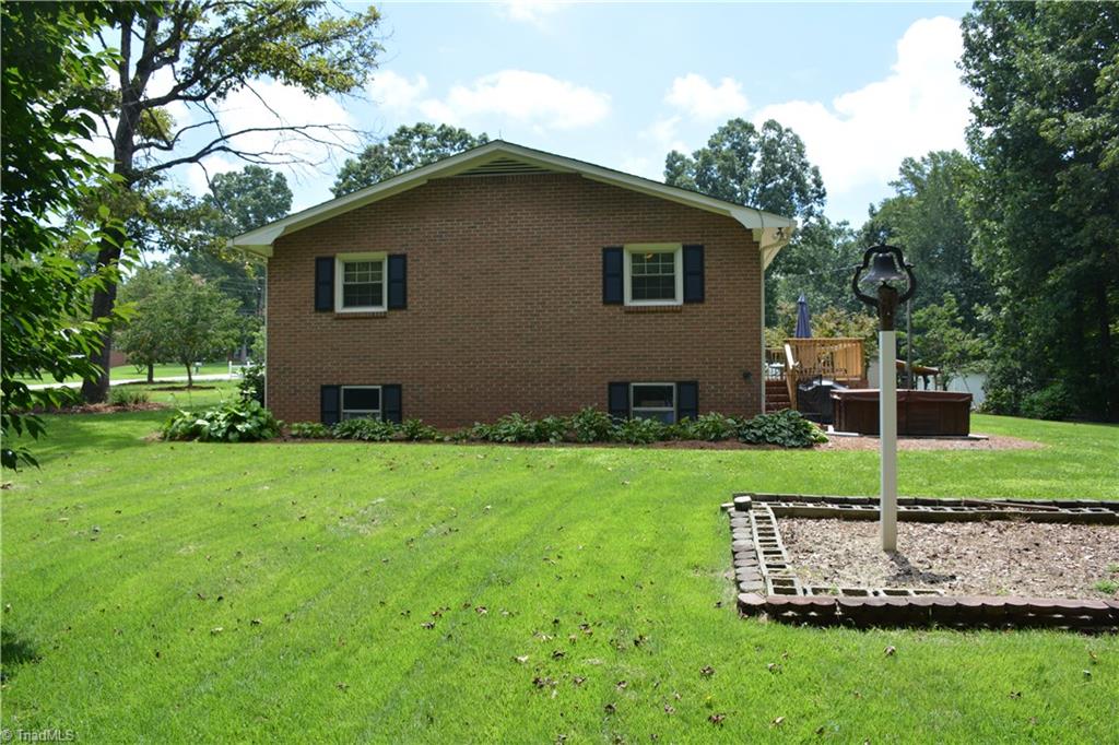 185 Maple Hollow Road Mount Airy, NC 27030 - Photo 7 of 30 Gallery Image 7