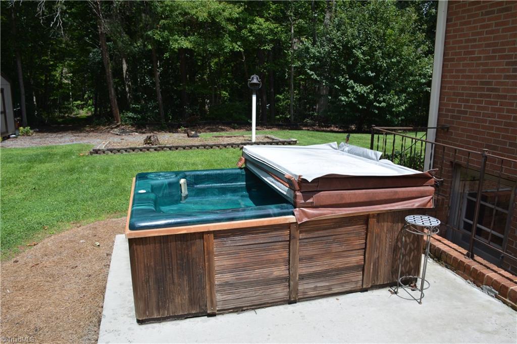 185 Maple Hollow Road Mount Airy, NC 27030 - Photo 10 of 30 Gallery Image 10
