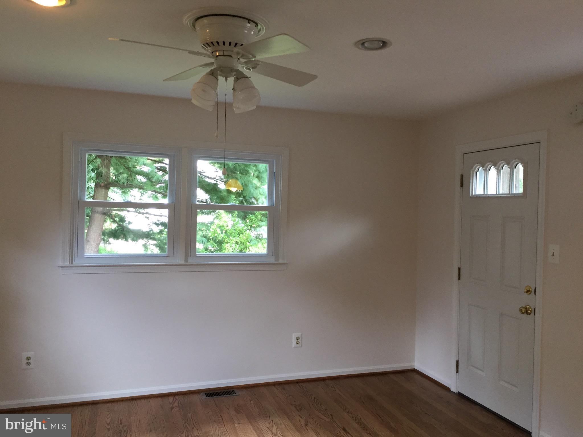 3409 Anderson Road Kensington, MD 20895 - Photo 12 of 29 Living Room
