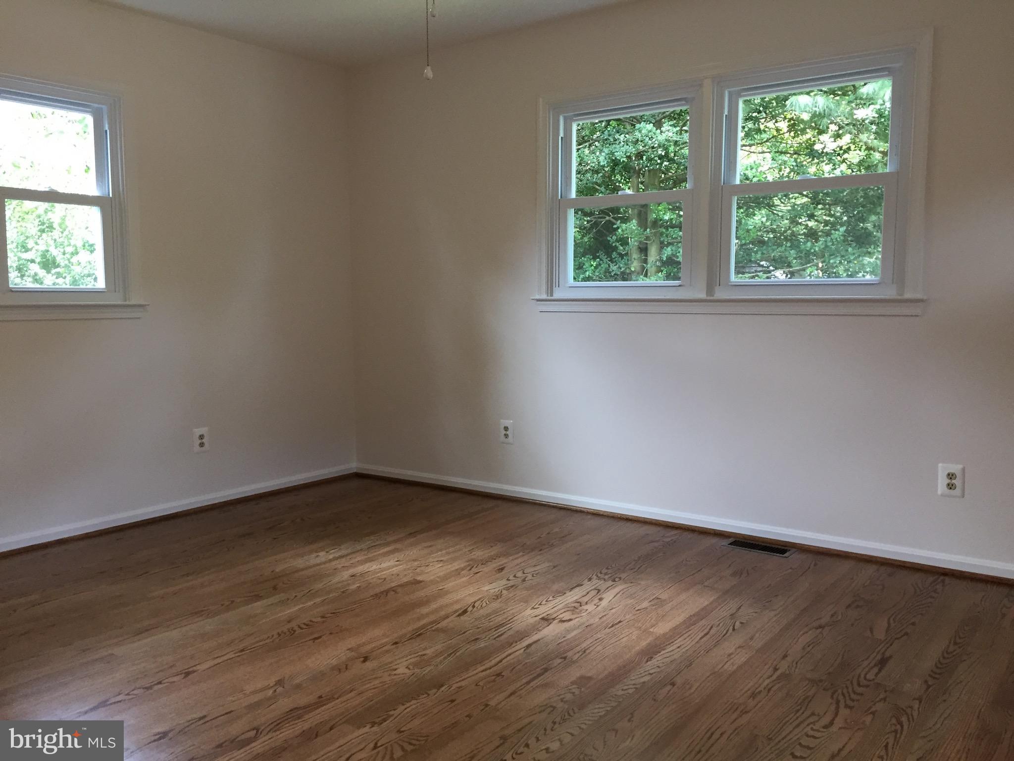 3409 Anderson Road Kensington, MD 20895 - Photo 15 of 29 Living Room