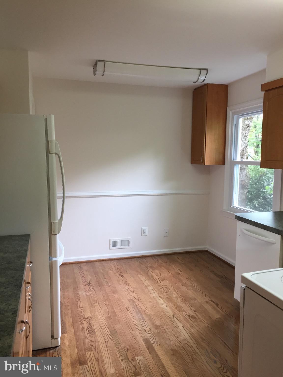 3409 Anderson Road Kensington, MD 20895 - Photo 8 of 29 Table Space Kitchen