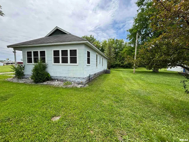 $67,000 | 20 Penco Avenue, Centralia, IL 62801