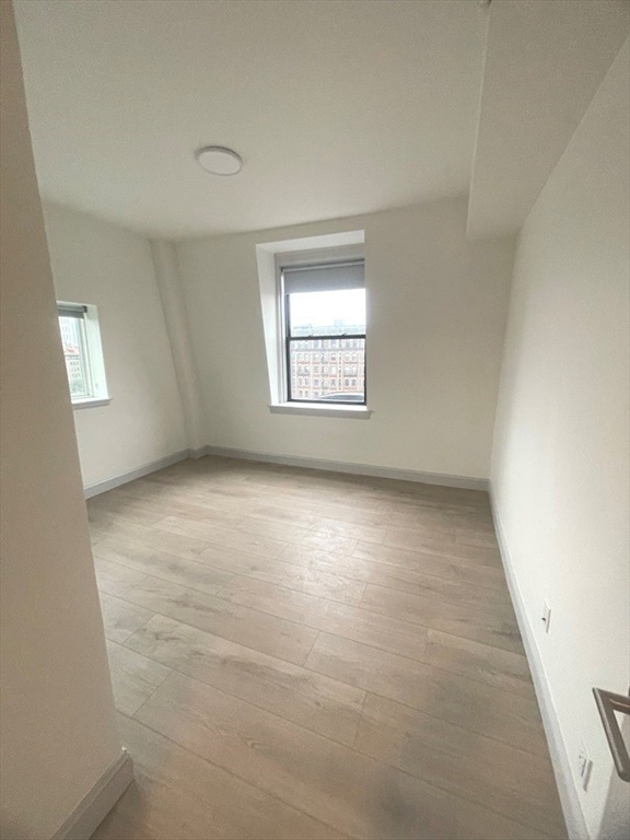 475 Commonwealth Avenue, Unit 701 Boston, MA 02215 - Photo 10 of 26