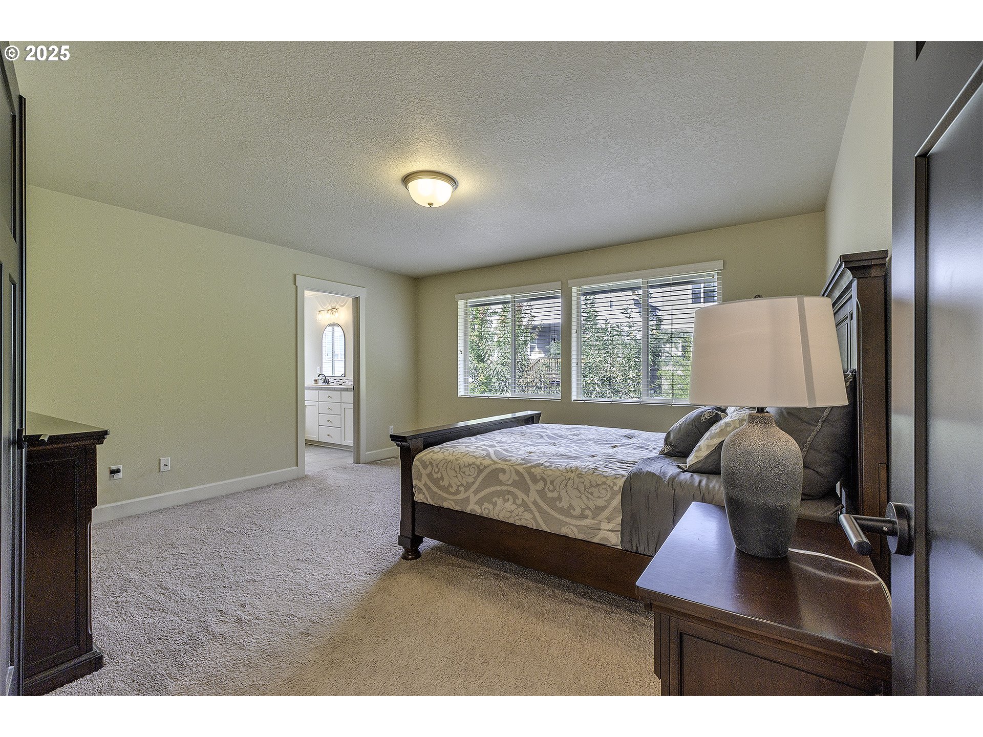 13255 Southwest Hazelcrest Way Portland, OR 97224 - Photo 18 of 37