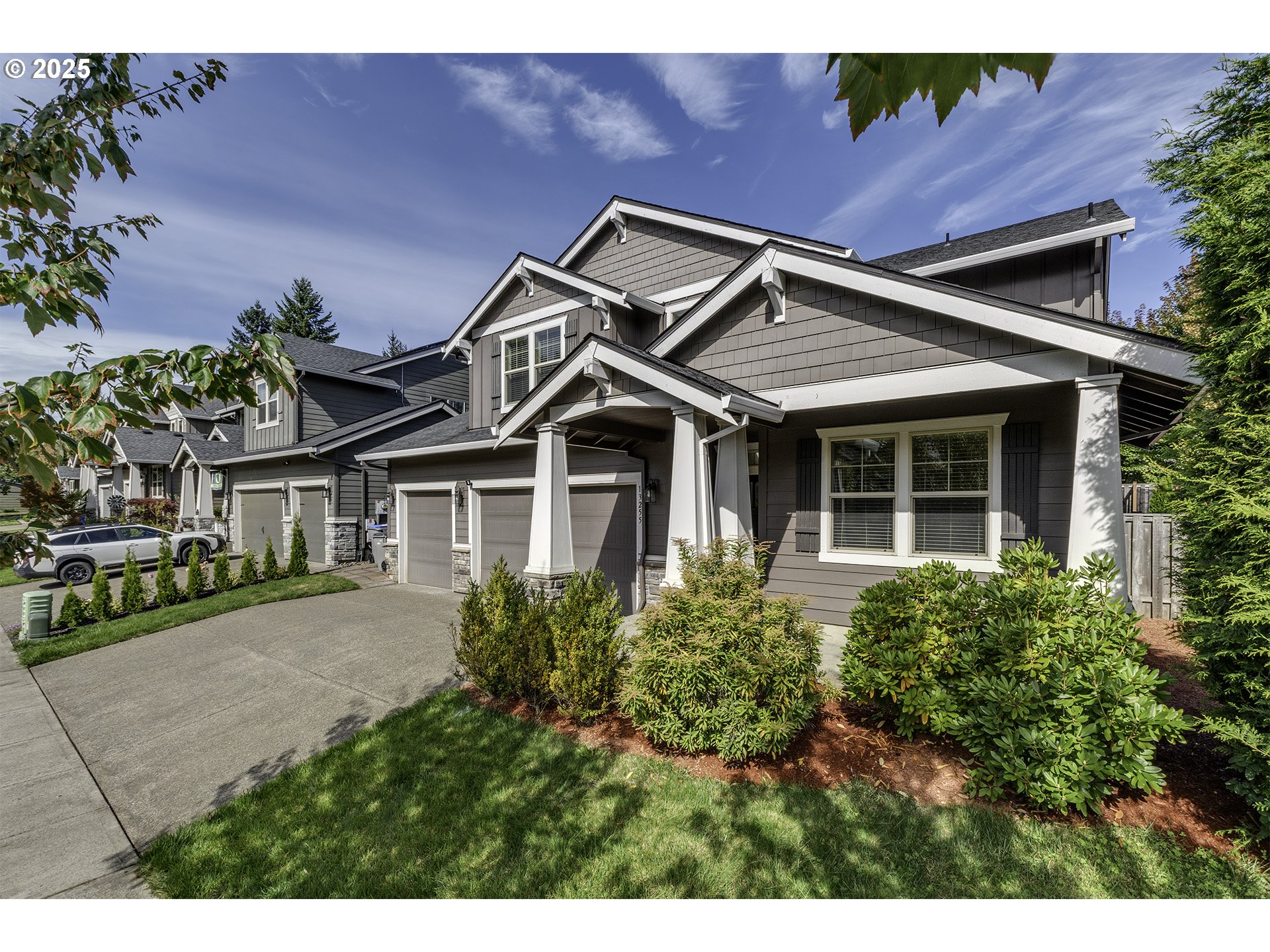 13255 Southwest Hazelcrest Way Portland, OR 97224 - Photo 2 of 37