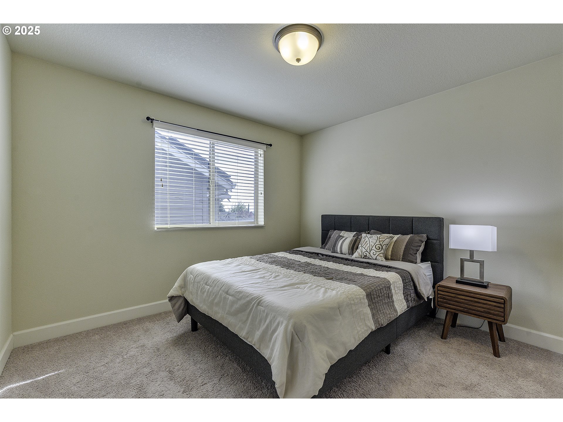 13255 Southwest Hazelcrest Way Portland, OR 97224 - Photo 22 of 37