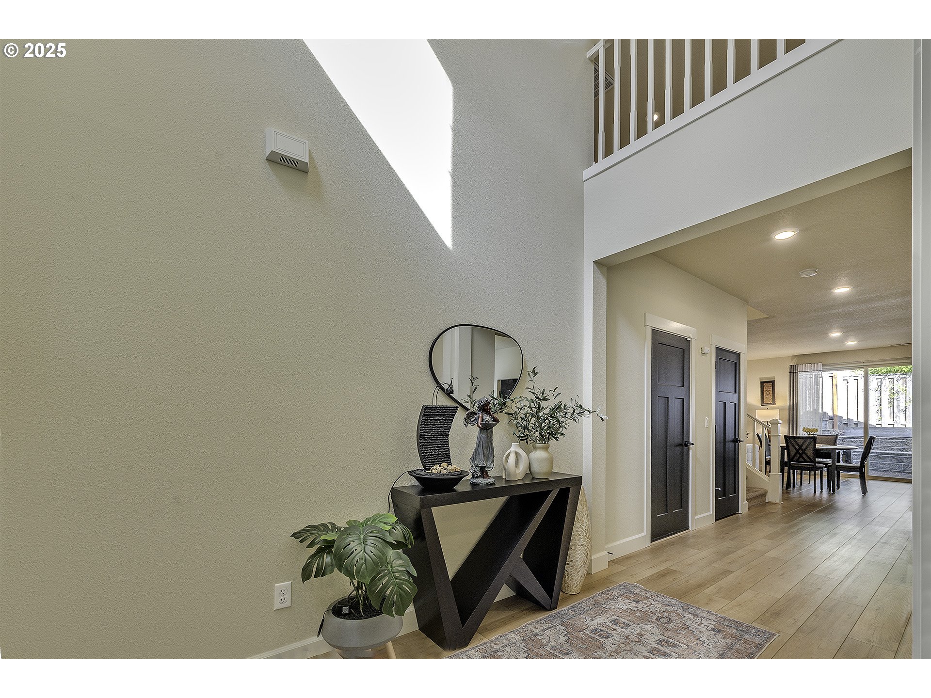 13255 Southwest Hazelcrest Way Portland, OR 97224 - Photo 6 of 37