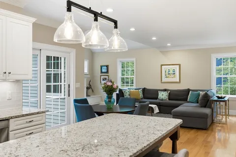 $2,158,000 | 7 Davis Road, Bedford, MA 01730