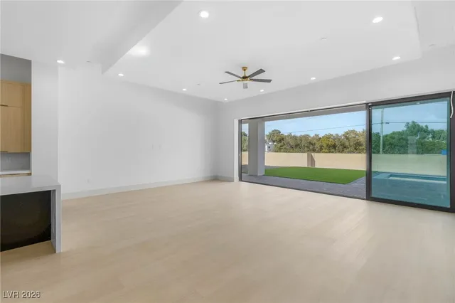 $4,000,000 | 5885 St Ebbes Court, Las Vegas, NV 89131