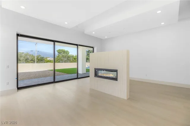 $4,000,000 | 5885 St Ebbes Court, Las Vegas, NV 89131