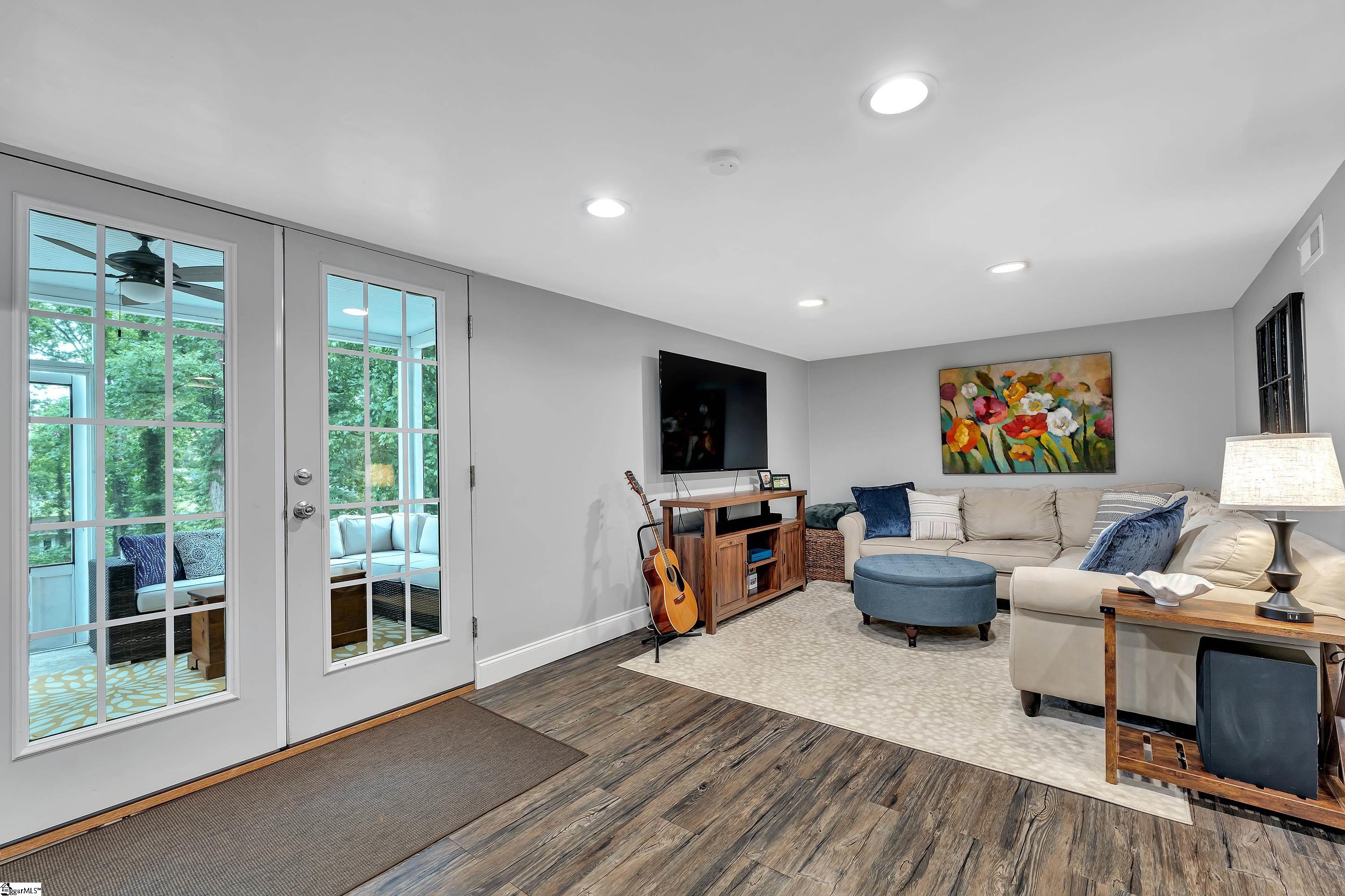 40 Nottingham Road Greenville, SC 29607 - Photo 19 of 32 Gallery Image 19