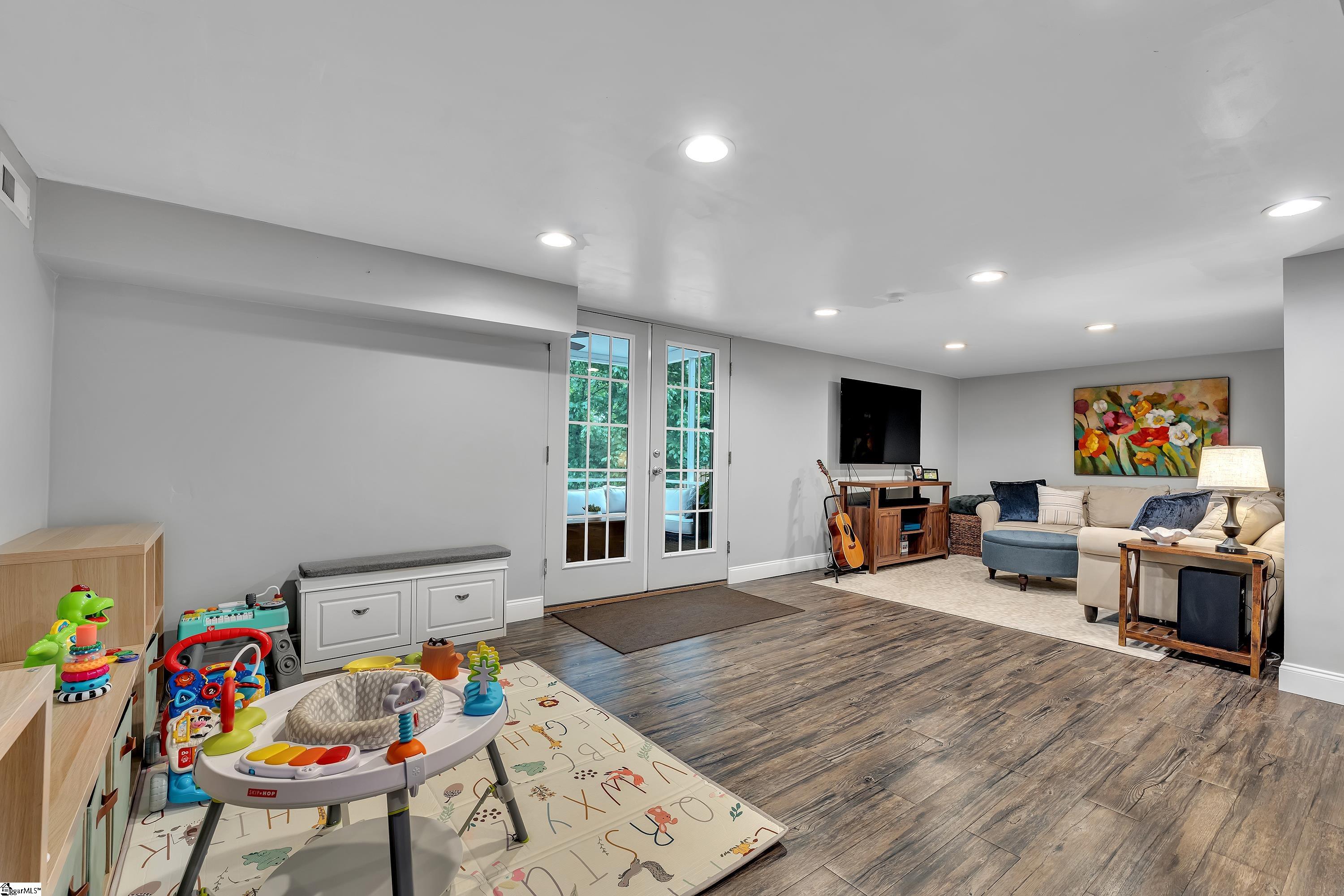 40 Nottingham Road Greenville, SC 29607 - Photo 20 of 32 Gallery Image 20