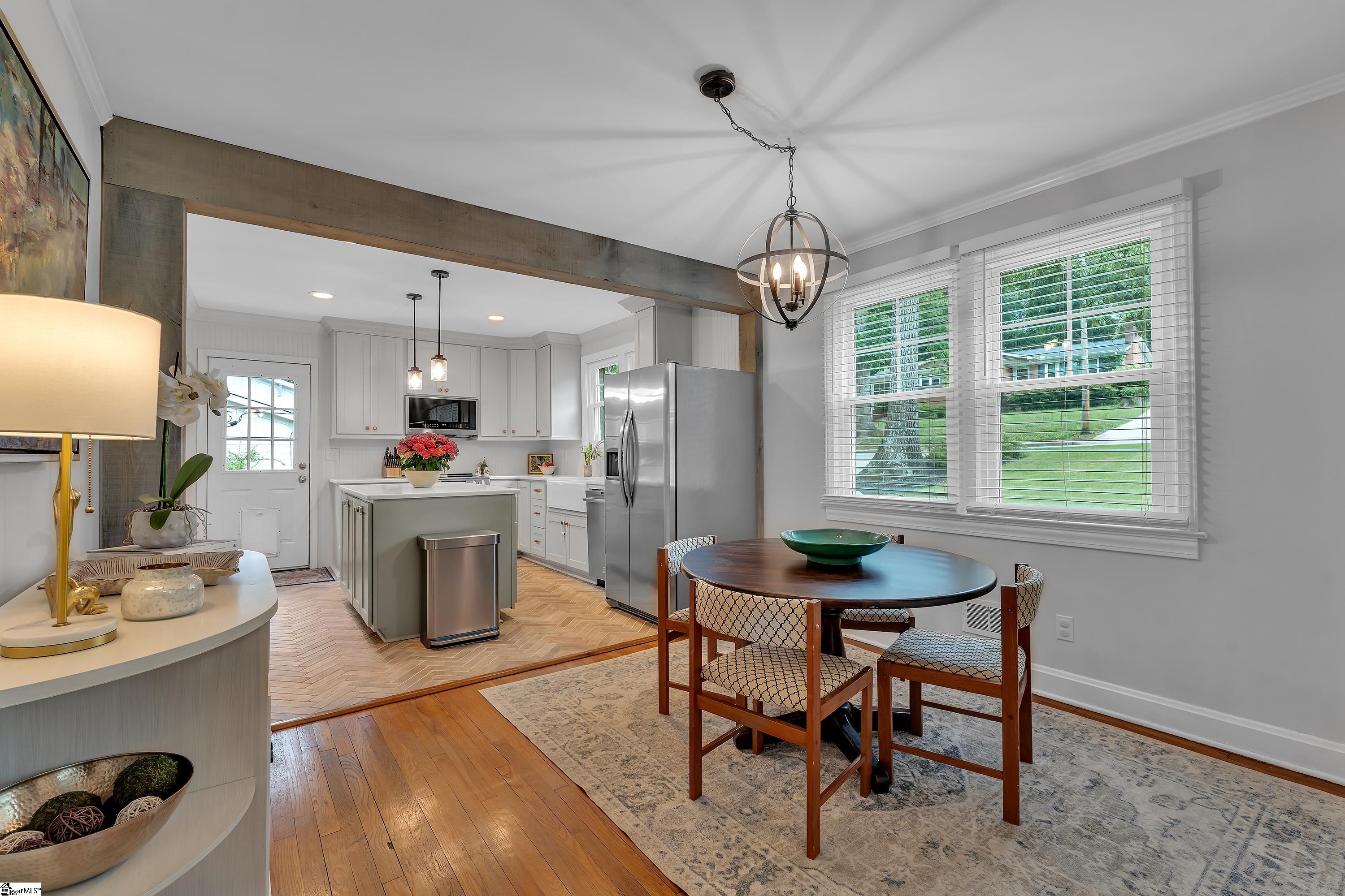 40 Nottingham Road Greenville, SC 29607 - Photo 8 of 32 Gallery Image 8