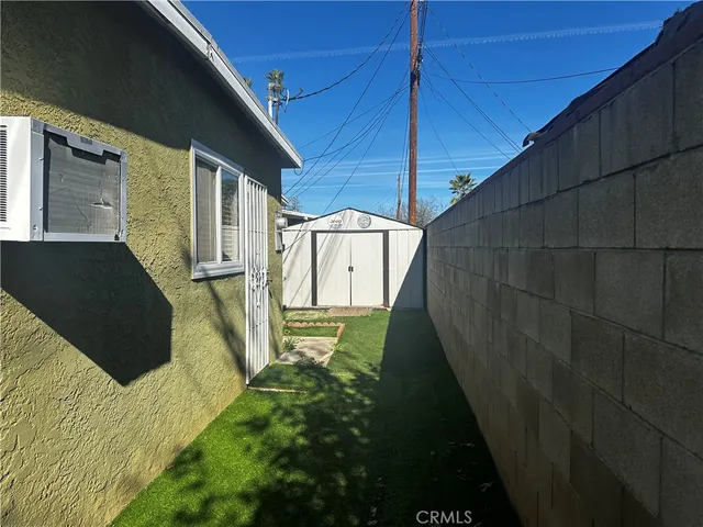 $1,900 | 24286 Atwood Avenue, Moreno Valley, CA 92553