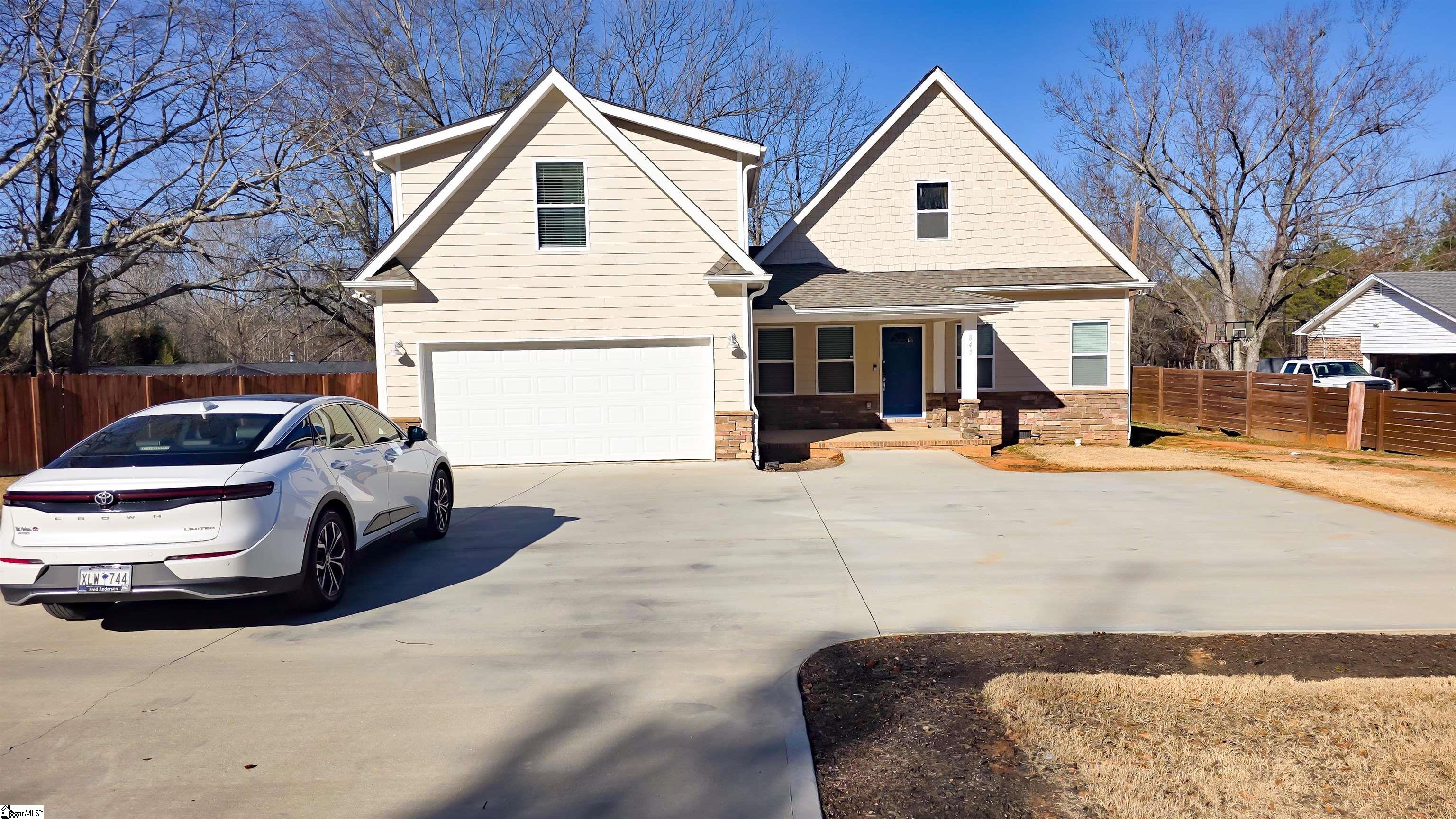 843 St Mark Road Taylors, SC 29687 - Photo 1 of 36