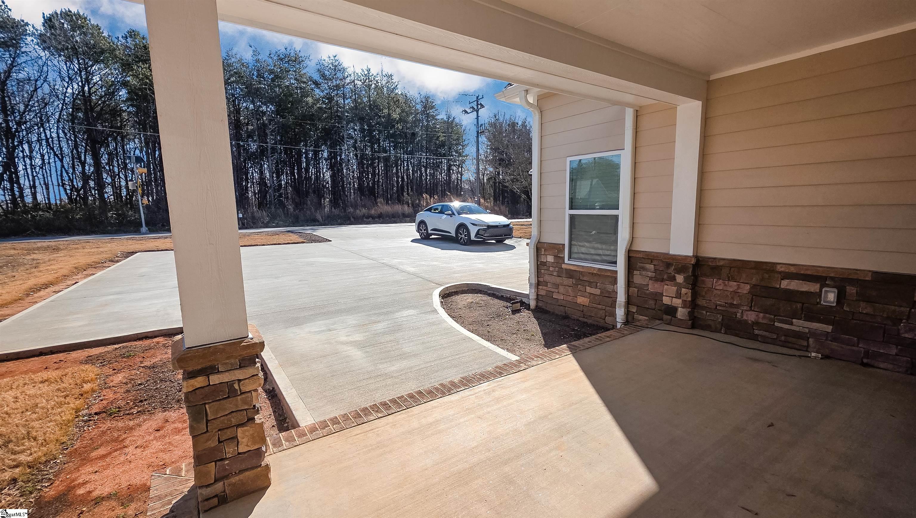 843 St Mark Road Taylors, SC 29687 - Photo 5 of 36