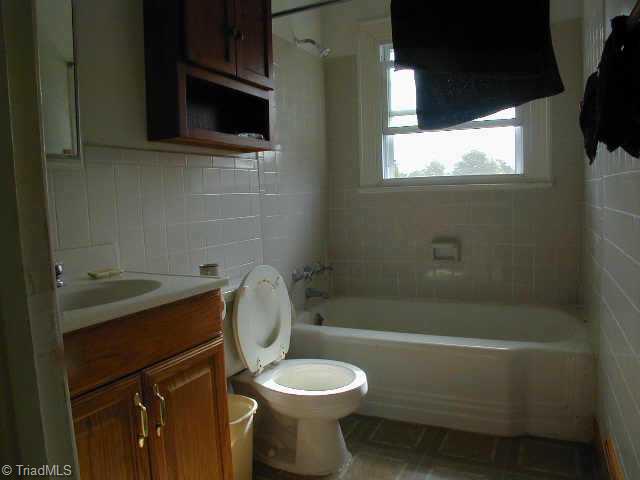4556 Gumtree Road Winston-Salem, NC 27107 - Photo 5 of 9 Other. Bathroom