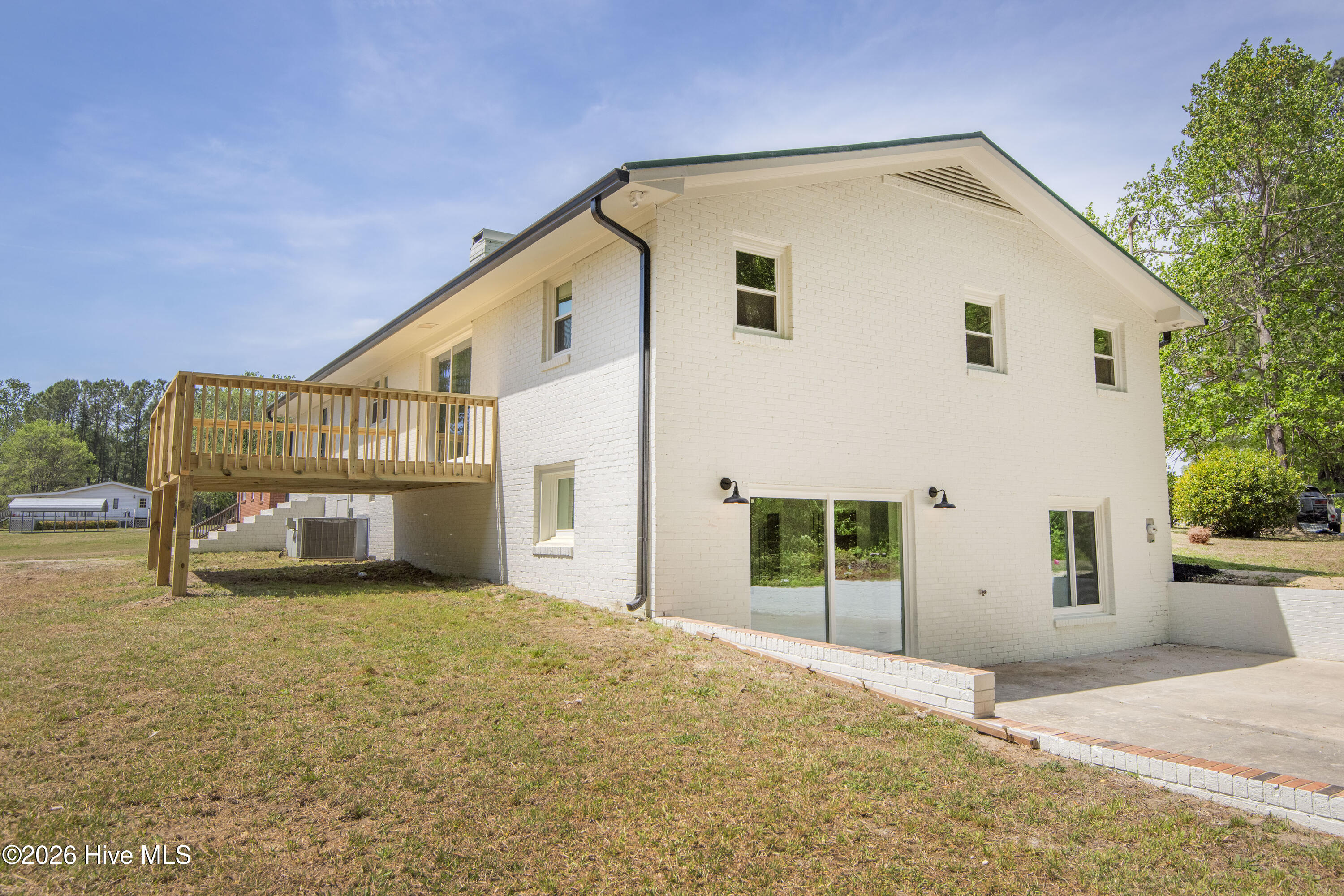 501 Gay Road Zebulon, NC 27597 - Photo 9 of 42 View of left side of home