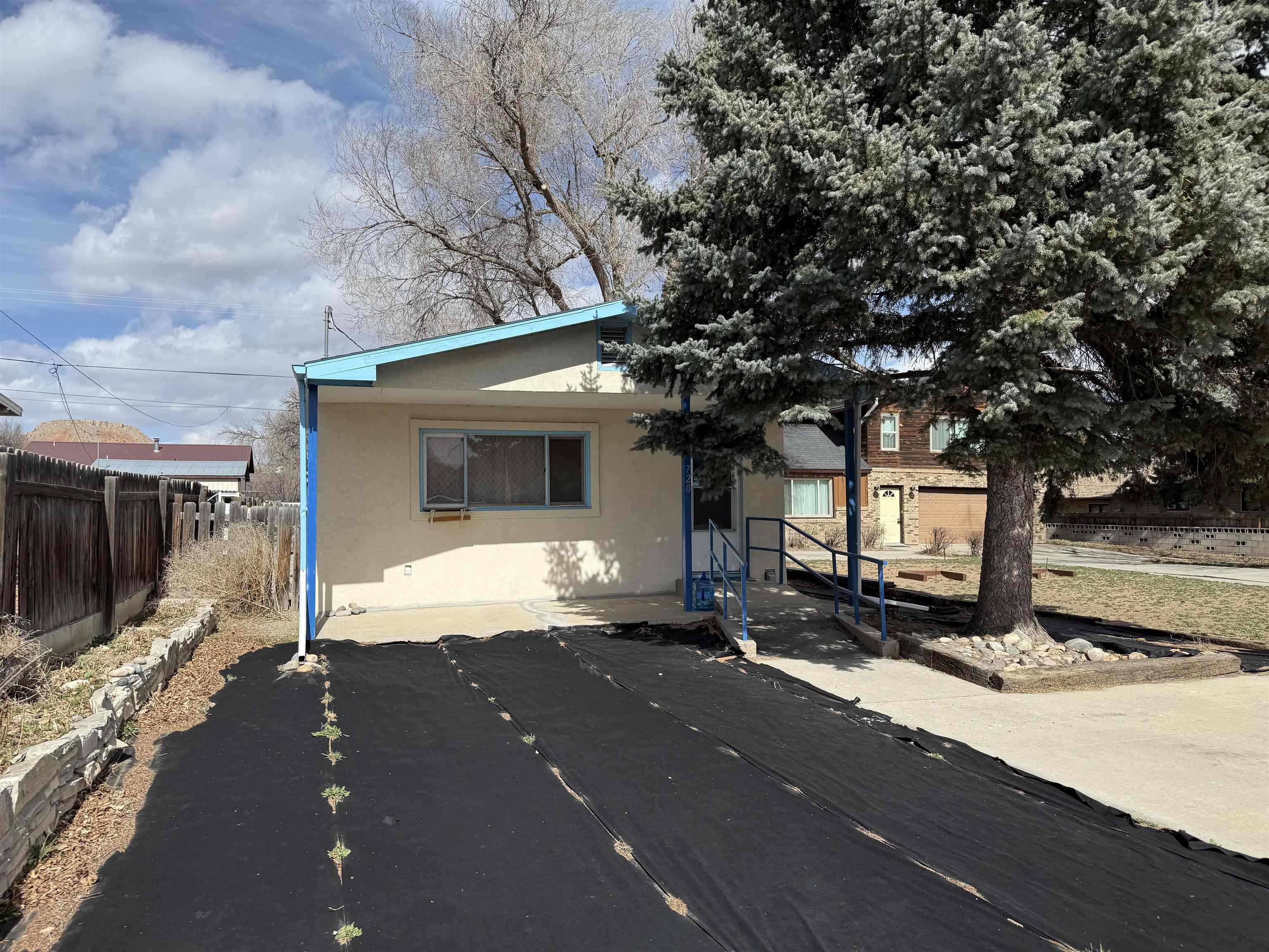 720 Richards Street Thermopolis, WY 82443 - Photo 1 of 1