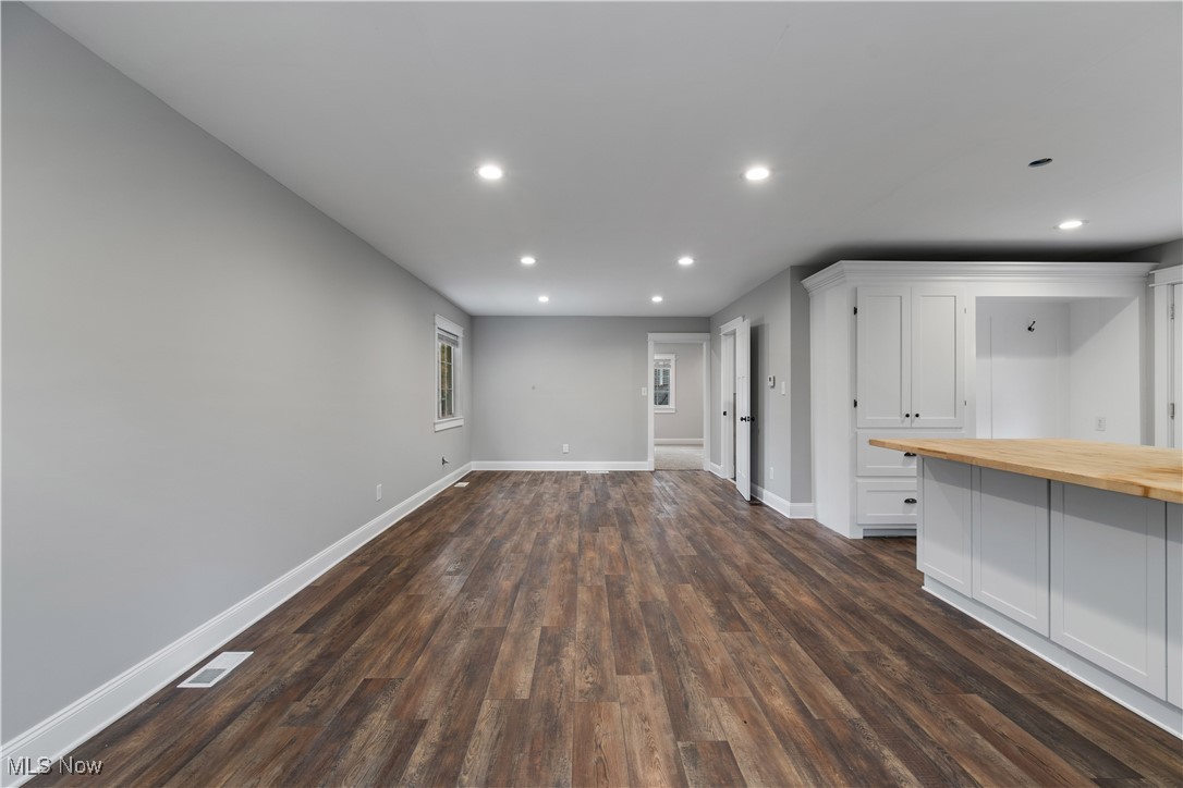 4698 Manchester Road Akron, OH 44319 - Photo 37 of 39 Gallery Image 37