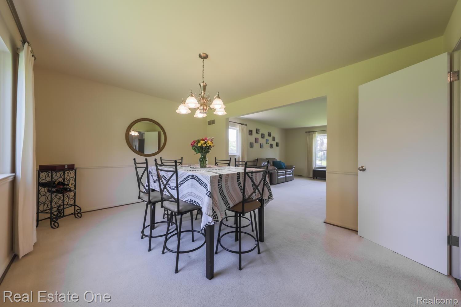 1059 Alter Road Bloomfield Hills, MI 48304 - Photo 14 of 43 1059 Alter Rd Bloomfield Hills-large-014-030-untitled 14 of 42-1500x1000-72dpi.jpg