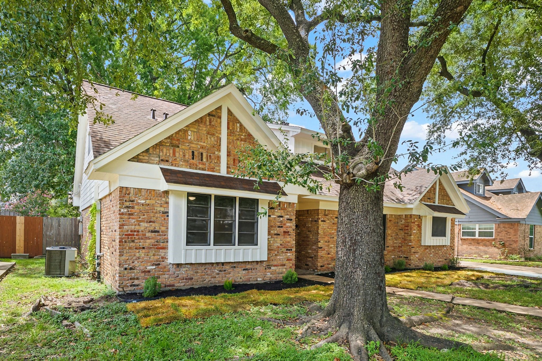 2706 Burke Road Pasadena, TX 77502 - Photo 5 of 29 Gallery Image 5