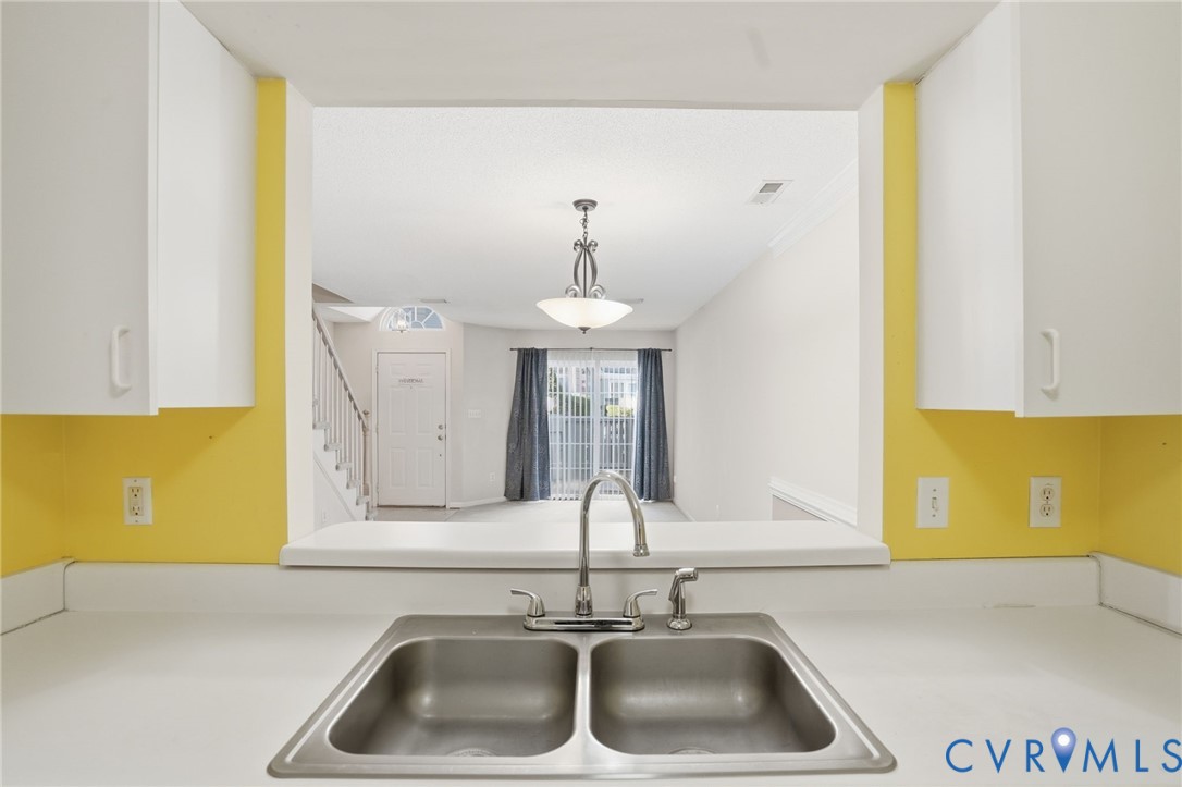 705 Queens Path Williamsburg, VA 23185 - Photo 11 of 29