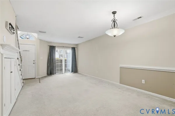 $250,000 | 705 Queens Path, Williamsburg, VA 23185