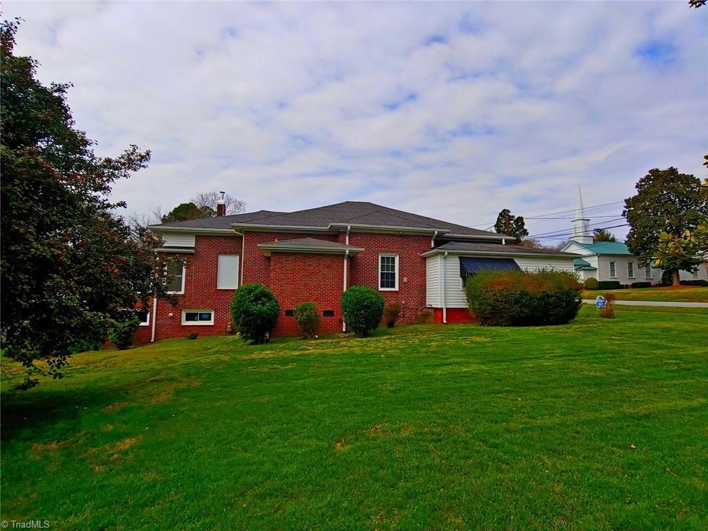203 East Decatur Street Madison, NC 27025 - Photo 4 of 24 Gallery Image 4