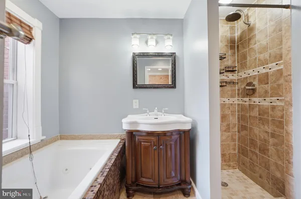 $3,500 | 1619 5th Street Northwest, Washington, DC 20001