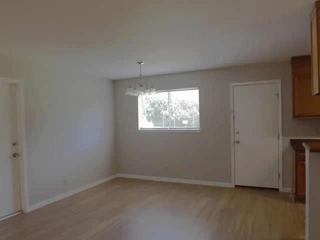 $1,395 | 1211 Mulberry Drive, Marble Falls, TX 78654