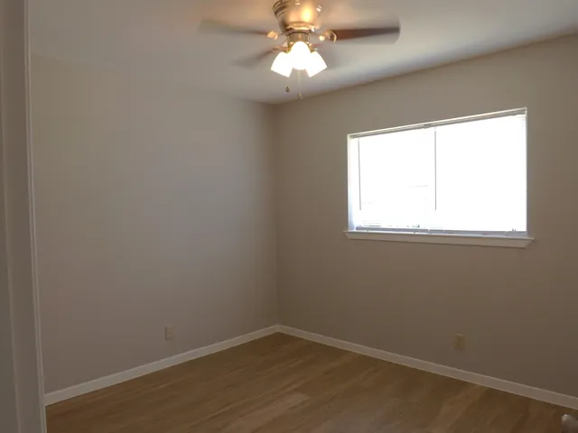 $1,395 | 1211 Mulberry Drive, Marble Falls, TX 78654