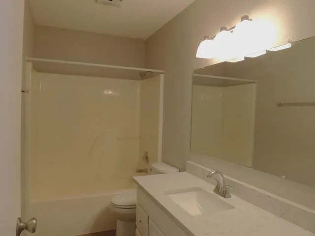 $1,395 | 1211 Mulberry Drive, Marble Falls, TX 78654