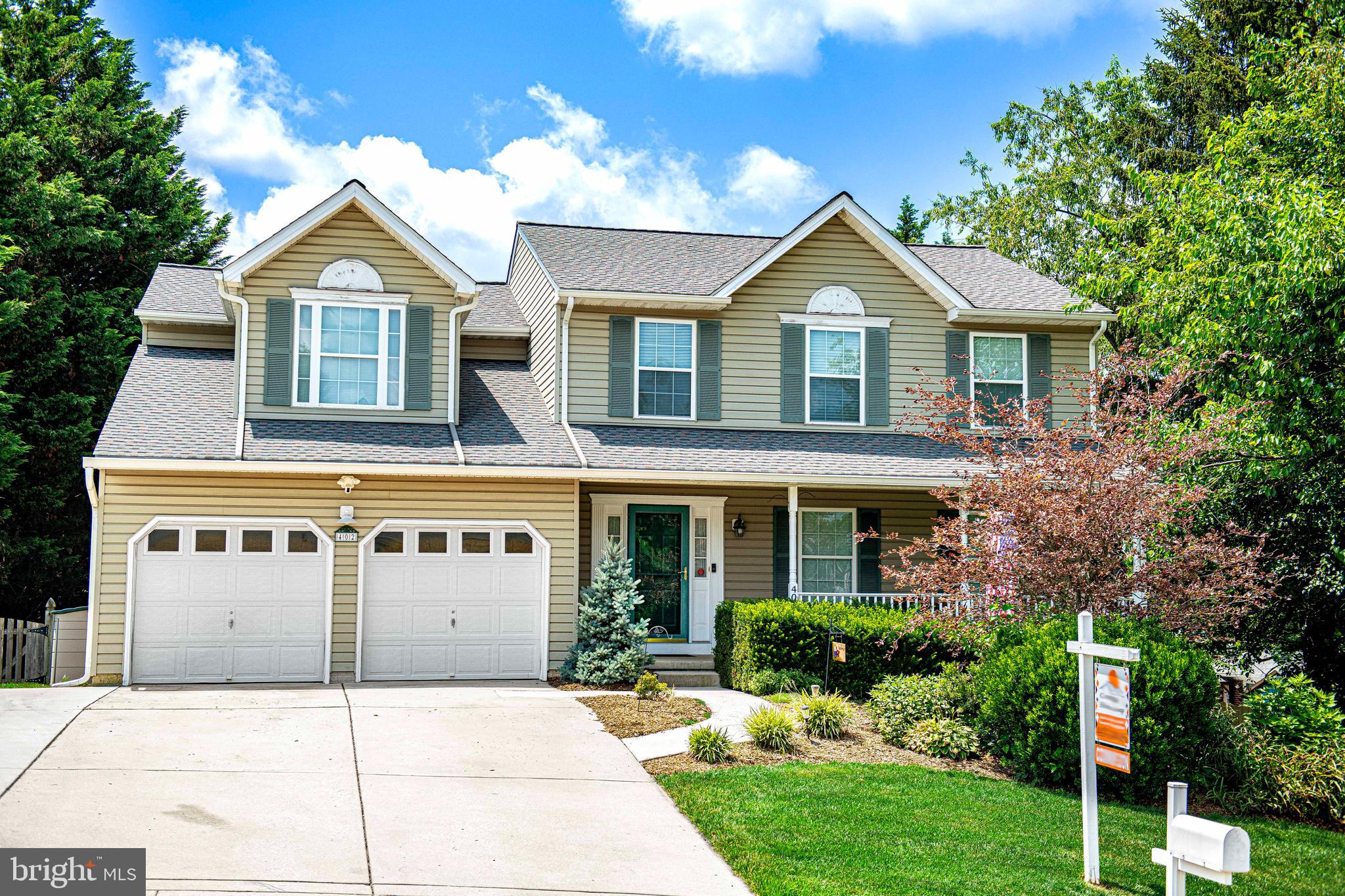Beautiful colonial with 2-car garage