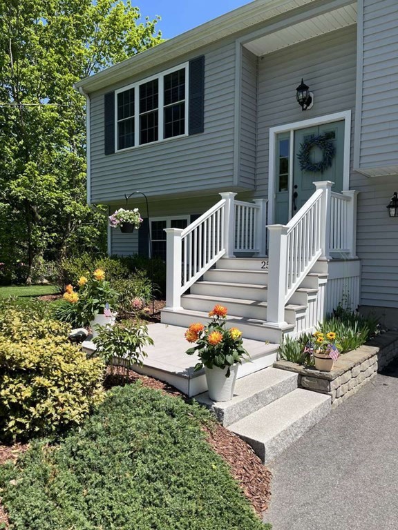 25 Franklin Road Hanover, MA 02339 - Photo 3 of 19 Gallery Image 3