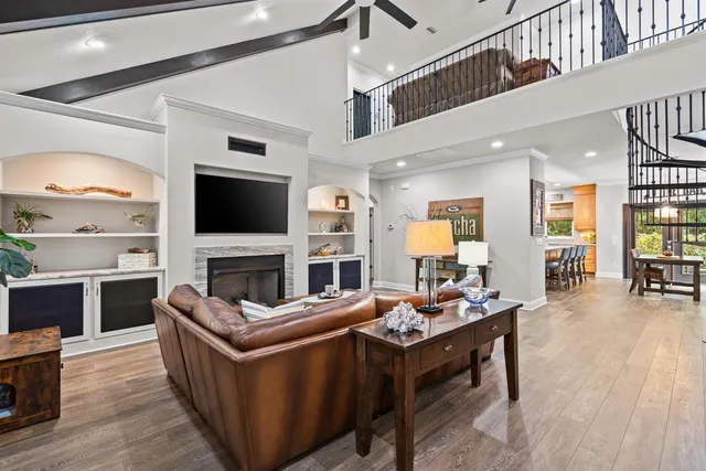 a view of livingroom with furniture and wooden floor