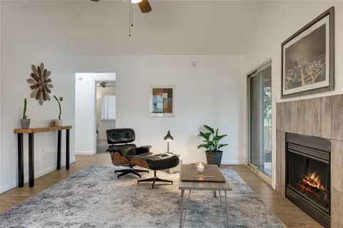 $425,000 | 1800 Rainy Meadows Drive, Austin, TX 78758