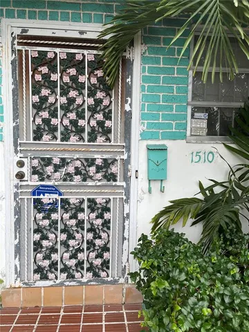 a close up of a street