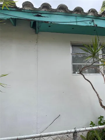 $249,999 | 1510 Northwest 70th Street, Miami, FL 33147