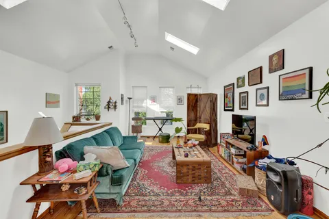 $1,200,000 | 1422 North Maplewood Avenue, Chicago, IL 60622