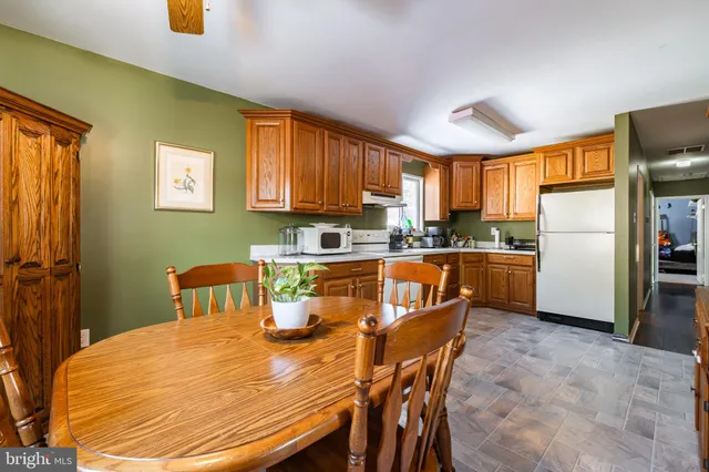 $325,000 | 316 East Collings Drive, Williamstown, NJ 08094