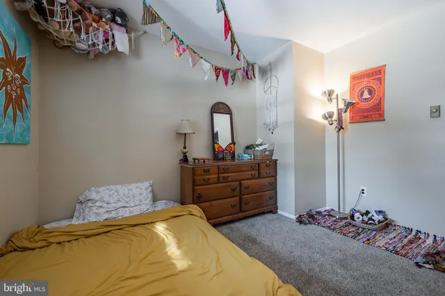 $325,000 | 316 East Collings Drive, Williamstown, NJ 08094