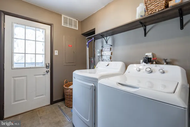 $325,000 | 316 East Collings Drive, Williamstown, NJ 08094