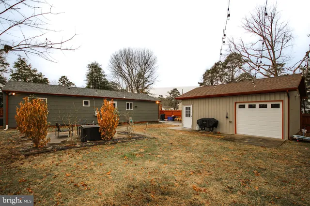 $325,000 | 316 East Collings Drive, Williamstown, NJ 08094